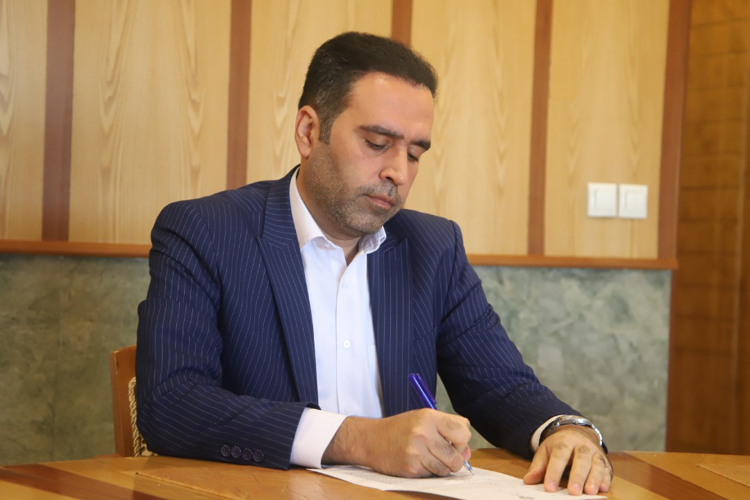 پیام معاون توسعه مدیریت و منابع استانداری قم به مناسبت آغاز هفته دولت