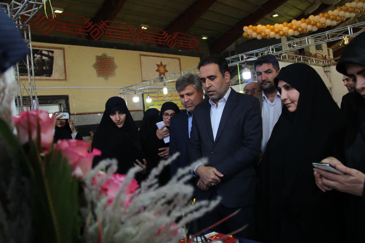 افتتاح نمایشگاه اشتغال و توسعه کارآفرینی بانوان
