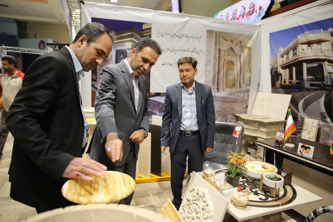 معاون استاندار قم گفت:  اتباع در بسیاری از هنرها و تخصص ها سرآمد هستند